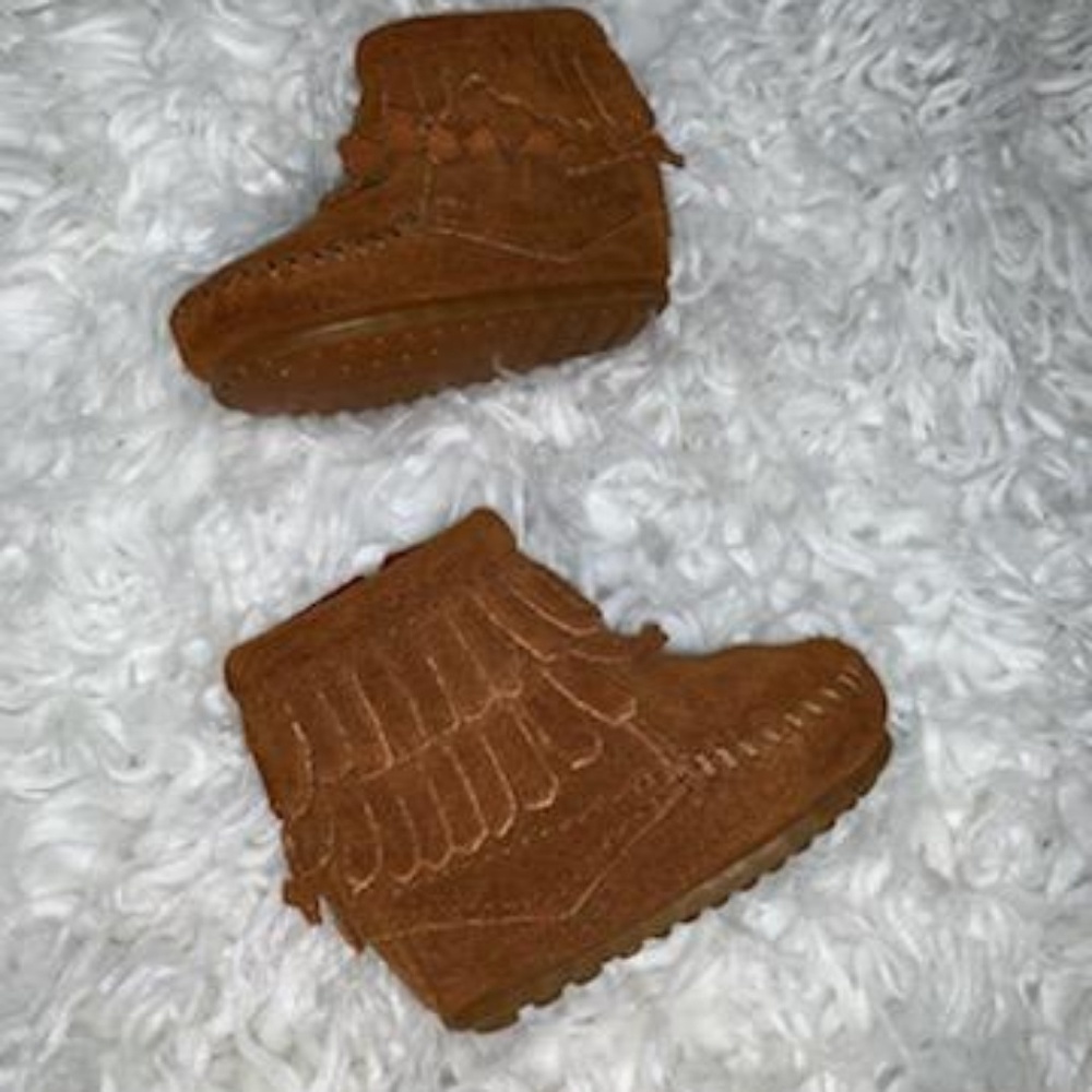 Infant Minnetonka Boots